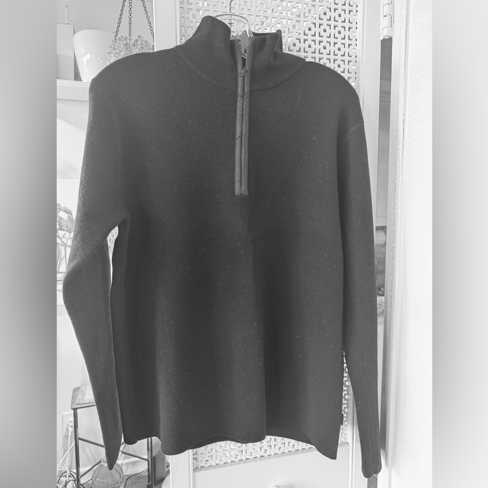 Banana Republic black knit sweater